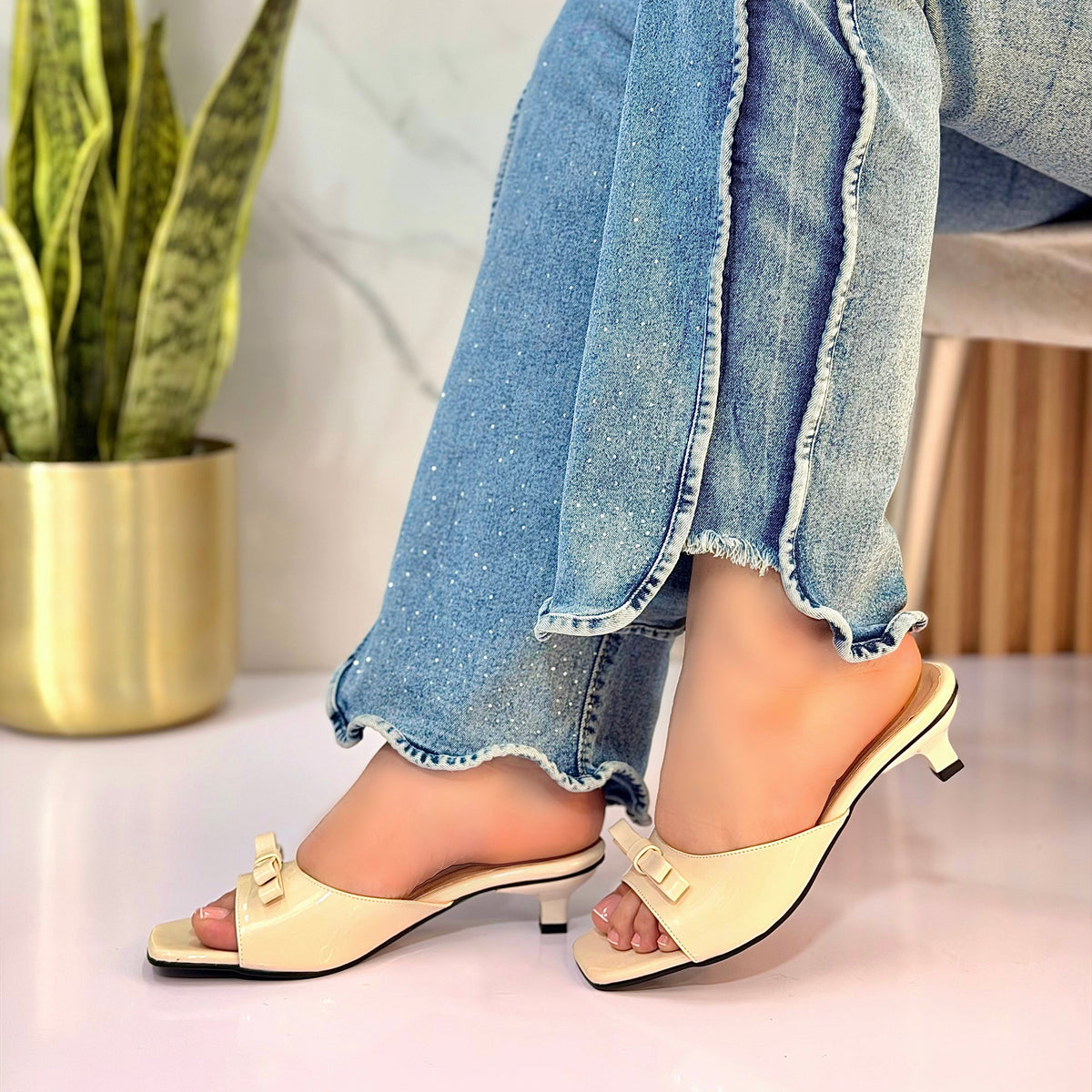Ref. Selene - Tacon de Charol Elegante
